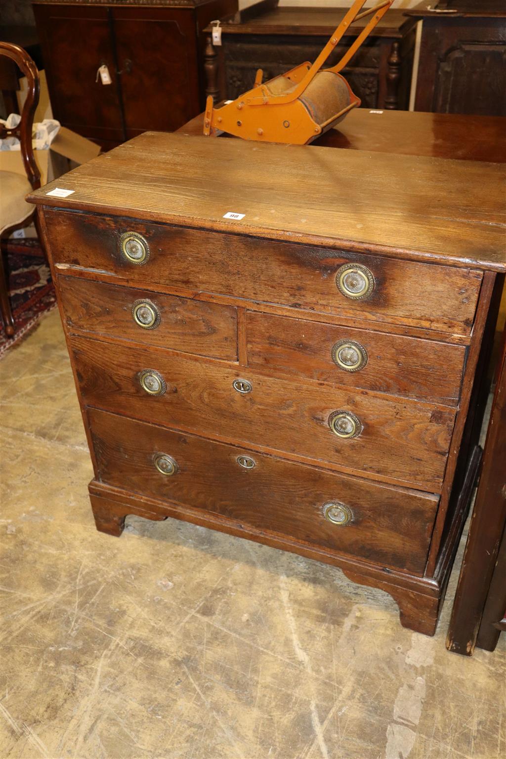 A small George III oak five drawer chest, width 83cm, depth 43cm, height 84cm